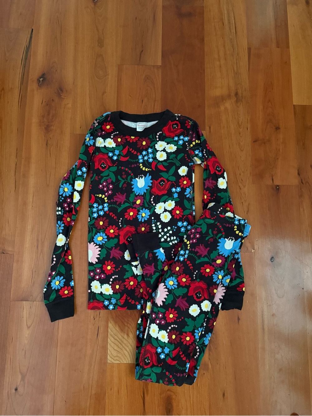 Hanna Andersson Black Floral Long-Sleeve Kids Pajama Set
